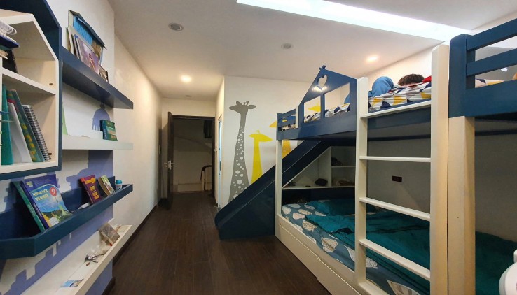 Siêu hiếm cho thuê nhà Bưởi, Ba Đình, 5 tầng, 30m2, 4 ngủ, 13 Triệu - chỉ cho ở hộ gia đình
